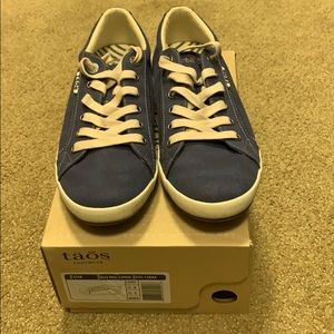 Taos blue wash canvas